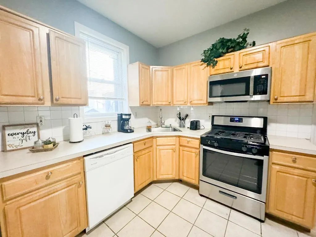 3 Bed 1 Bath Free Parking Near Nyc Apartment North Bergen 0*,